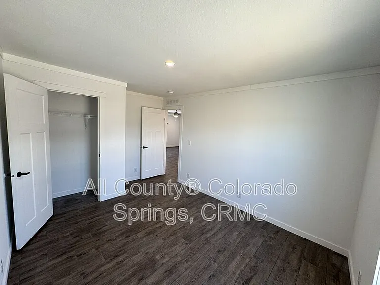 690 E Hahns Peak Ave — Photo 12