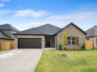 7105 SW High Meadow Blvd, Bentonville, AR 72712