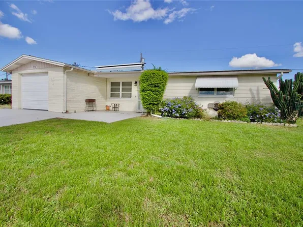 1542 Derrick St, Holiday, FL 34690