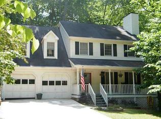 1052 W Mill Dr NW, Kennesaw, GA 30152