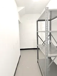 Rented by R New York