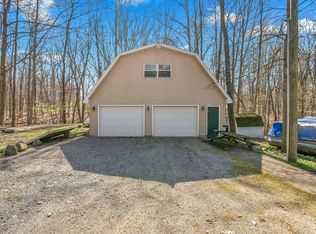 3549 Majestic Ct, Hillsdale, MI 49242