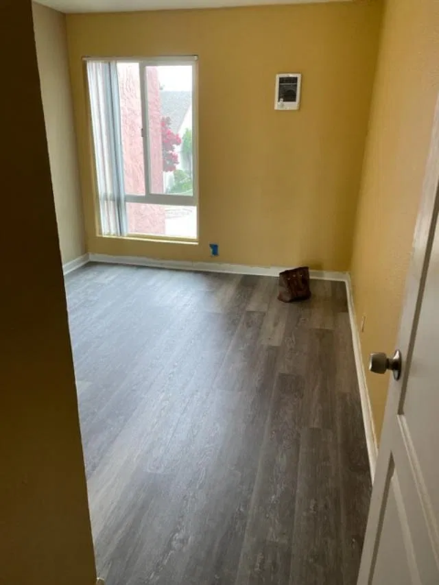 2 bed, 1.5 bath, 842 sqft, $3,000 — Photo 2