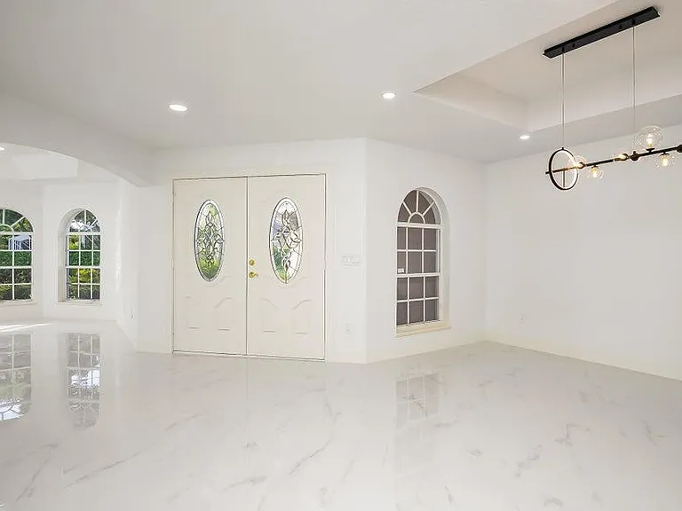 1268 SW Briarwood Dr — Photo 7