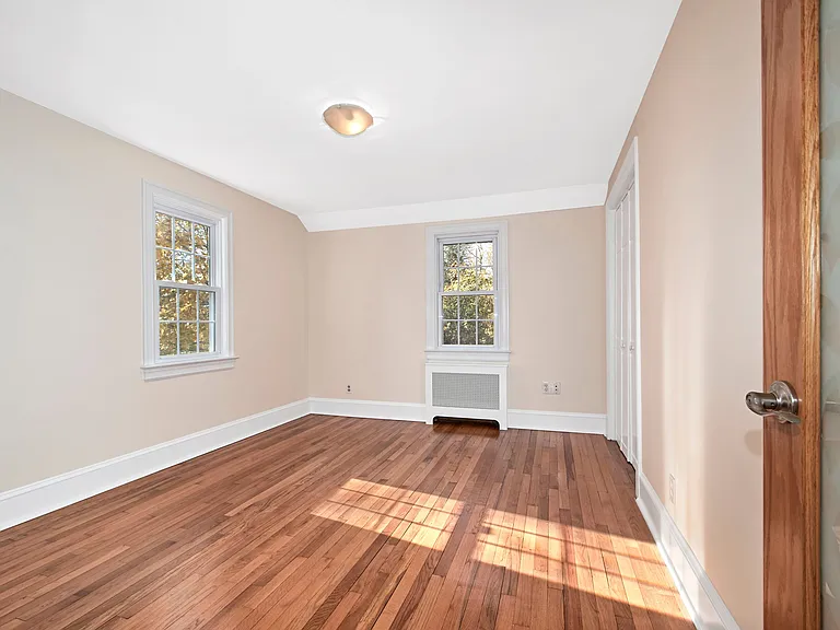 17 Haven Ave — Photo 18