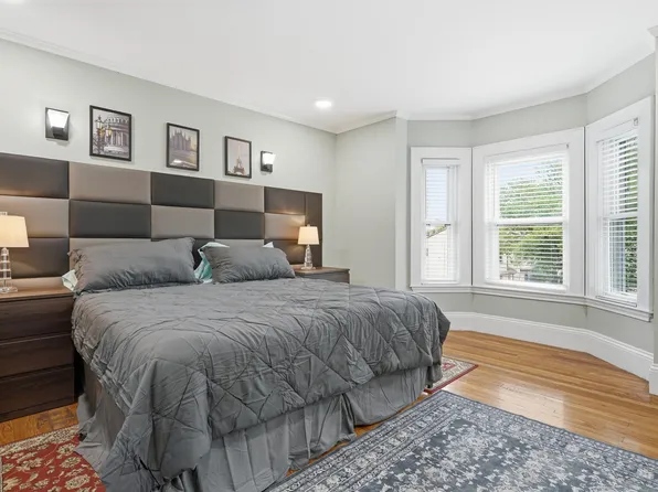 597 Bennington St #2, Boston, MA 02128