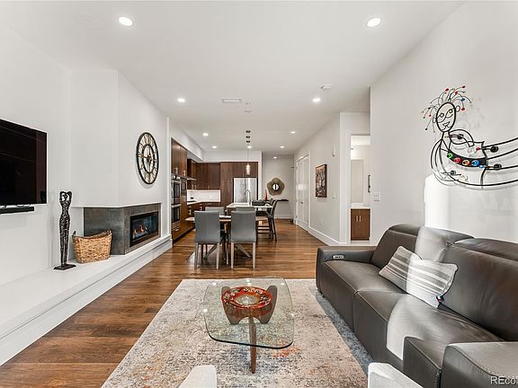 4th image of 250 Columbine Street #210