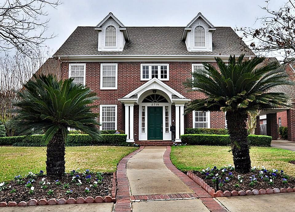 1st image of 2718 Colony Park Dr