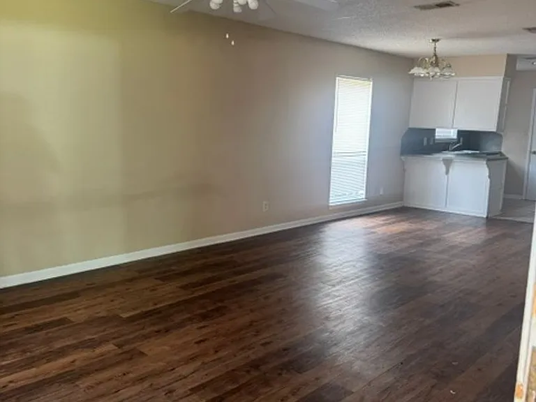 510 Rosedale St — Photo 6