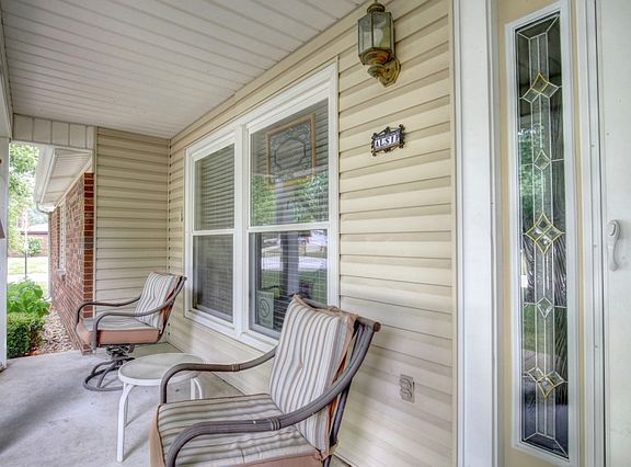 4th image of 1203 Alderbury Dr
