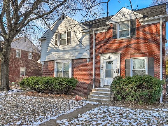 2nd image of 8206 Highland Pl #8206
