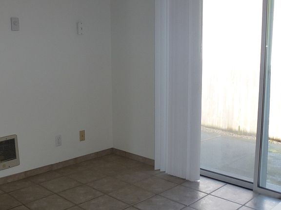 5th image of 20433 28th Ave W