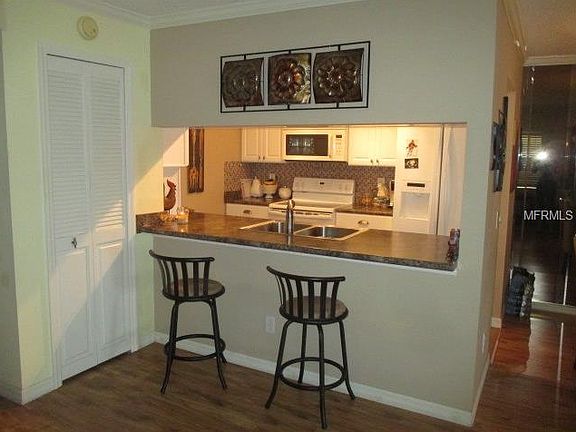 5th image of 10136 Seminole Island Dr