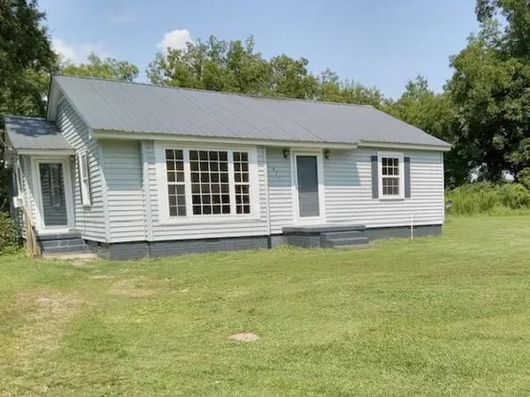 837 N 2nd St, Baldwyn, MS 38824