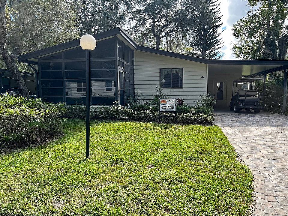 1st image of 4 Pine Falls Dr