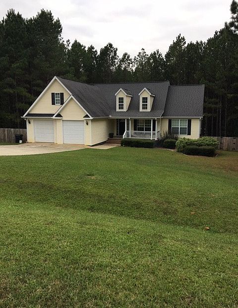 2nd image of 220 Michelle Rd NW