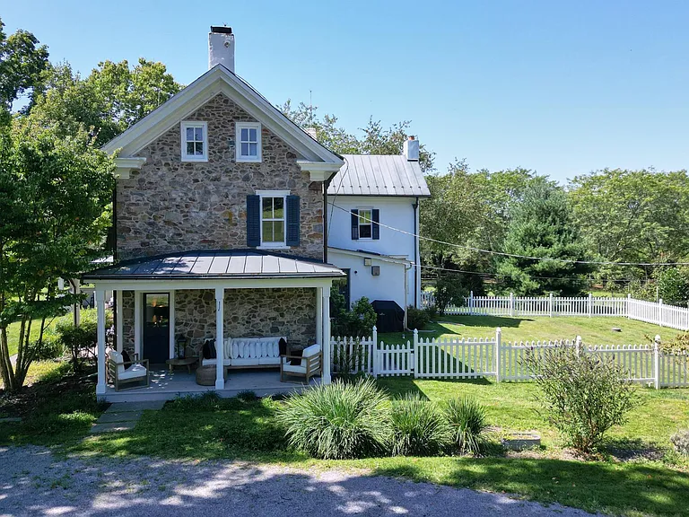 440 Lurgan Rd — Photo 12