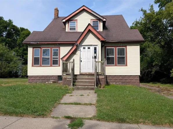 53 N Midland Dr, Pontiac, MI 48342