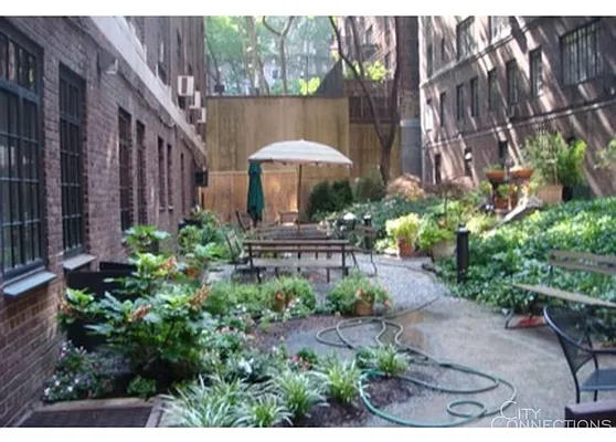 Rented by City Connections Realty | media 5