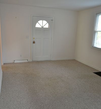5th image of 5715 Indianola Ave