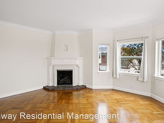 5th image of 500 Spruce Ave