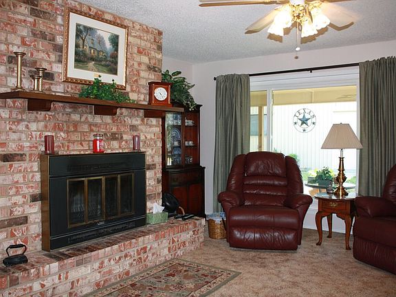 2nd image of 1081 Kramer St