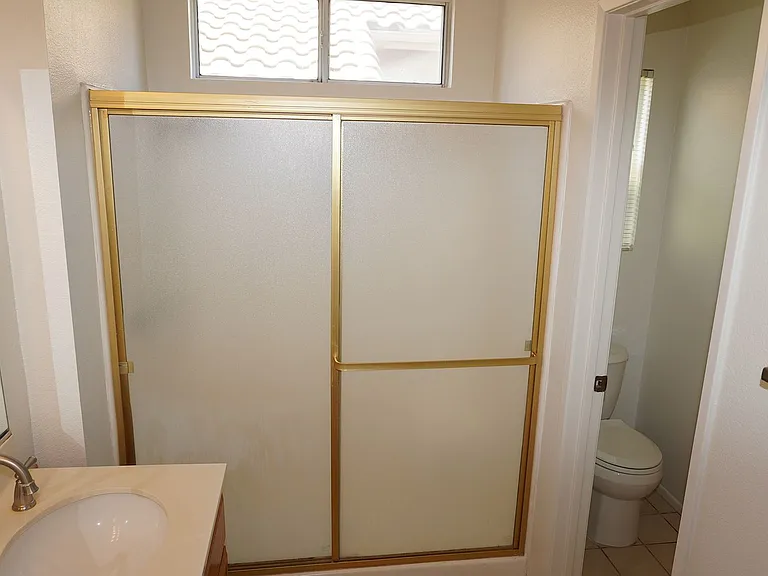 1366 Fairway Oaks Ave — Photo 21