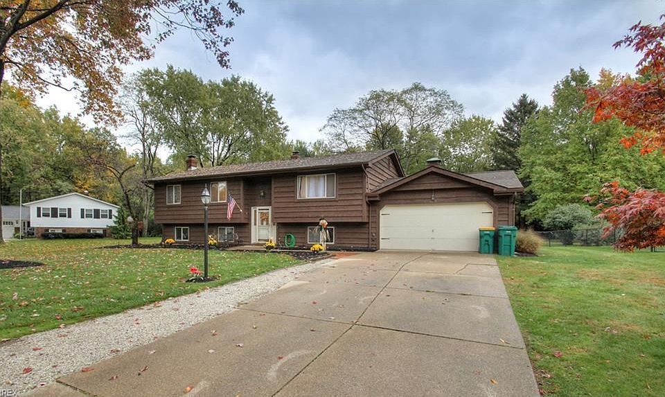 2nd image of 5453 Lorrey Pl