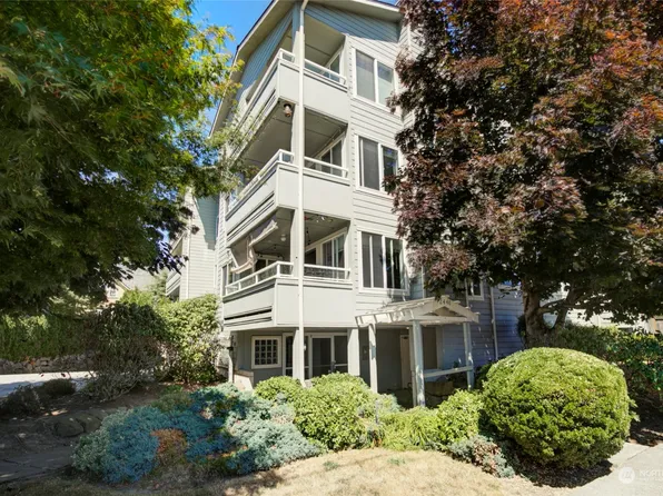 2448 NW 59th Street #301, Seattle, WA 98107