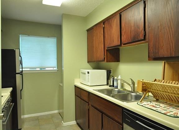 5th image of 6903 Deatonhill Dr APT 38