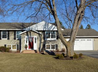 316 Sherwood Ave, Thief River Falls, MN 56701