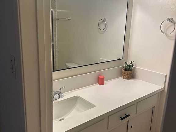 5th image of 9338 National Blvd APT 1