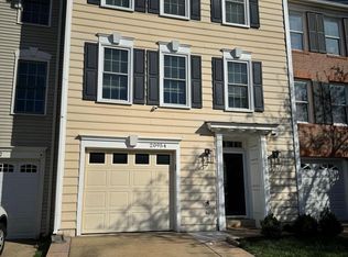 20954 Oakspring Sq, Sterling, VA 20165