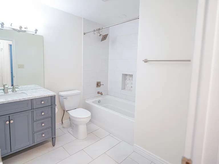 8608 E Highland Ave — Photo 12