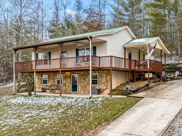 165 Bart Woolum Rd, Lancing, TN 37770