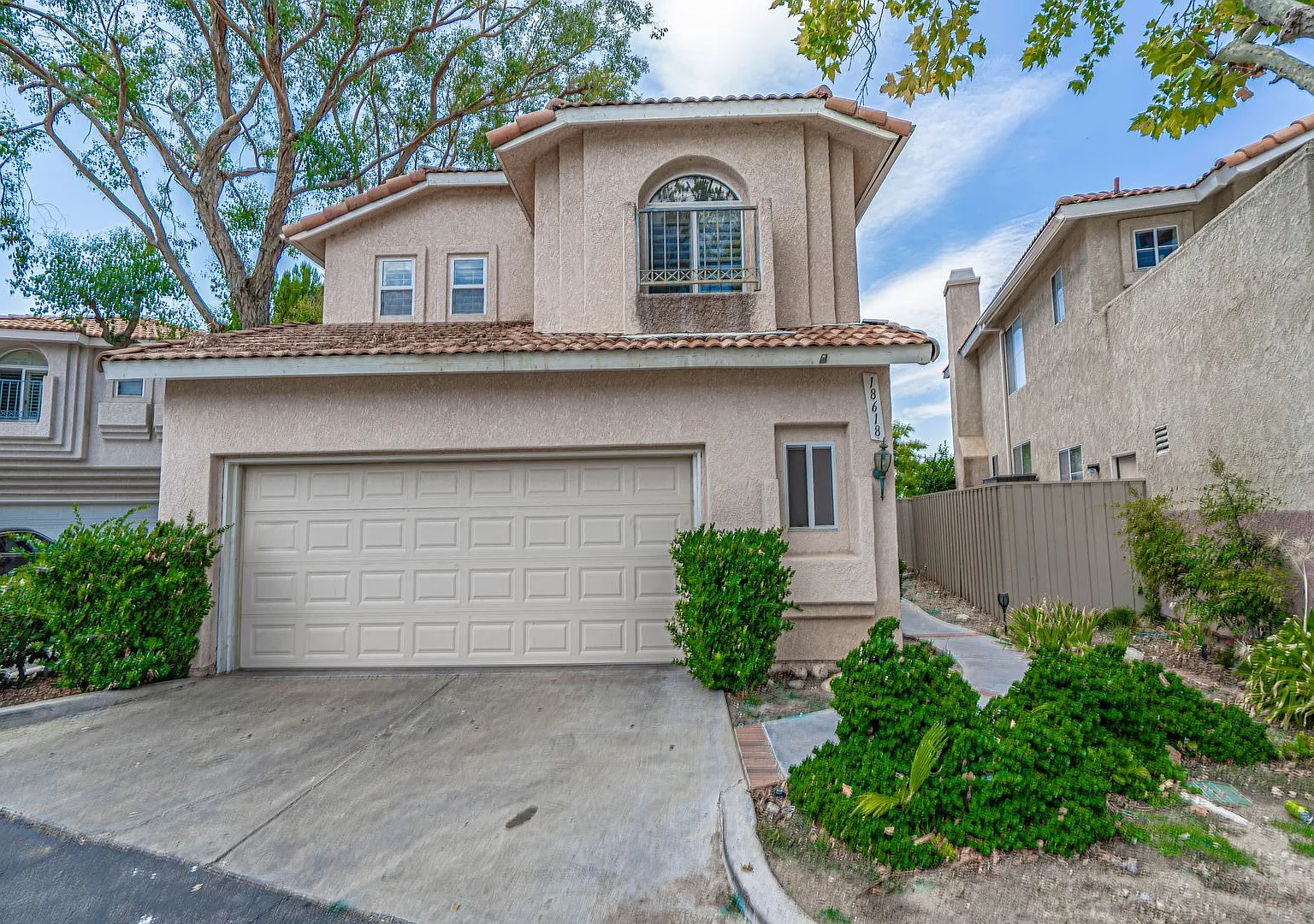 Shangri-La Community cul-de-sac Home for Rent in Canyon Country! — Photo 1