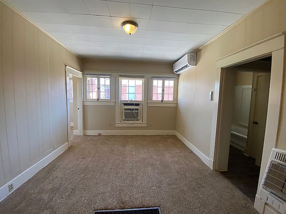 3rd image of 105 W Cherry Ave #E