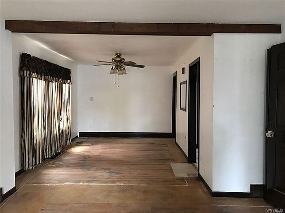 5th image of 468 Dartmouth Ave