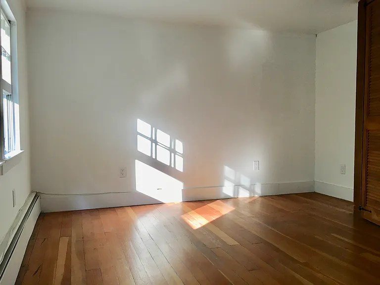 153 Spring St — Photo 14