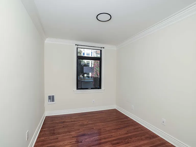 3210 Gough St #102 — Photo 17