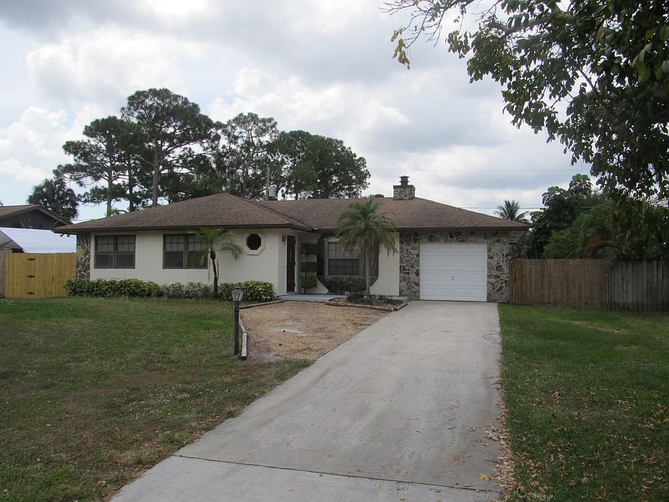 1st image of 4692 Canal Dr
