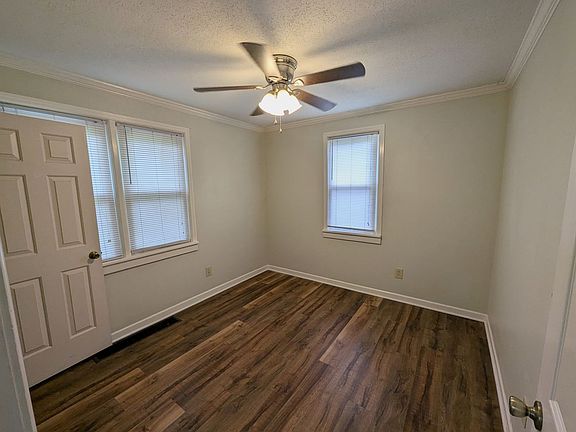 3rd image of 1529 Tamm Ave