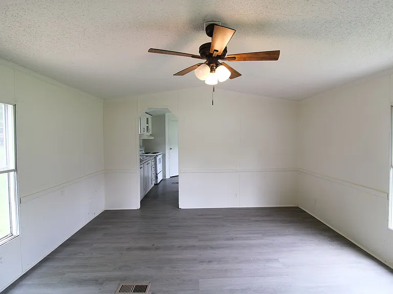 65 Cameron Cir — Photo 5