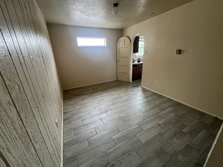 5900 Marble Ave NE #100 — Photo 9