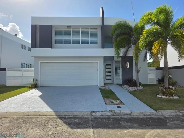 15 Araucana, Luquillo, PR 00773