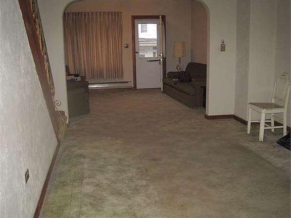 4th image of 333 W Lloyd St