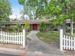 205 Mistletoe Rd, Los Gatos, CA 95032