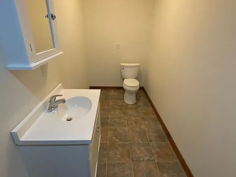 529 W River Rd #D — Photo 7