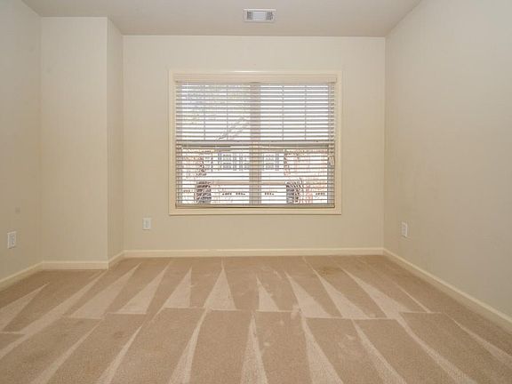 4th image of 4219 Weavers White Ln