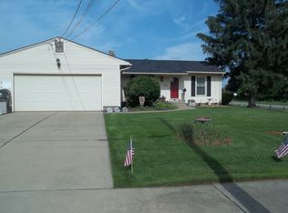 375 Whittier Ave NW, North Canton, OH 44720
